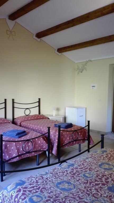Agriturismo Monte Pino Telti Bagian luar foto