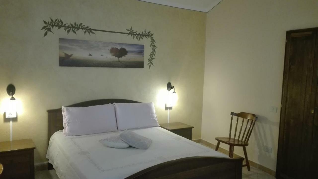 Agriturismo Monte Pino Telti Bagian luar foto