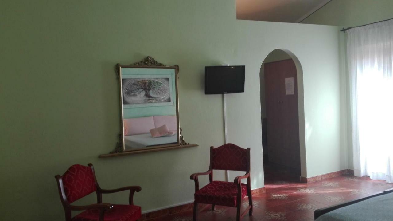 Agriturismo Monte Pino Telti Bagian luar foto