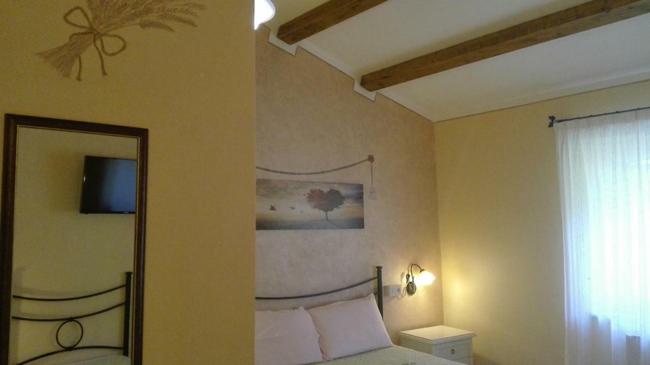 Agriturismo Monte Pino Telti Bagian luar foto
