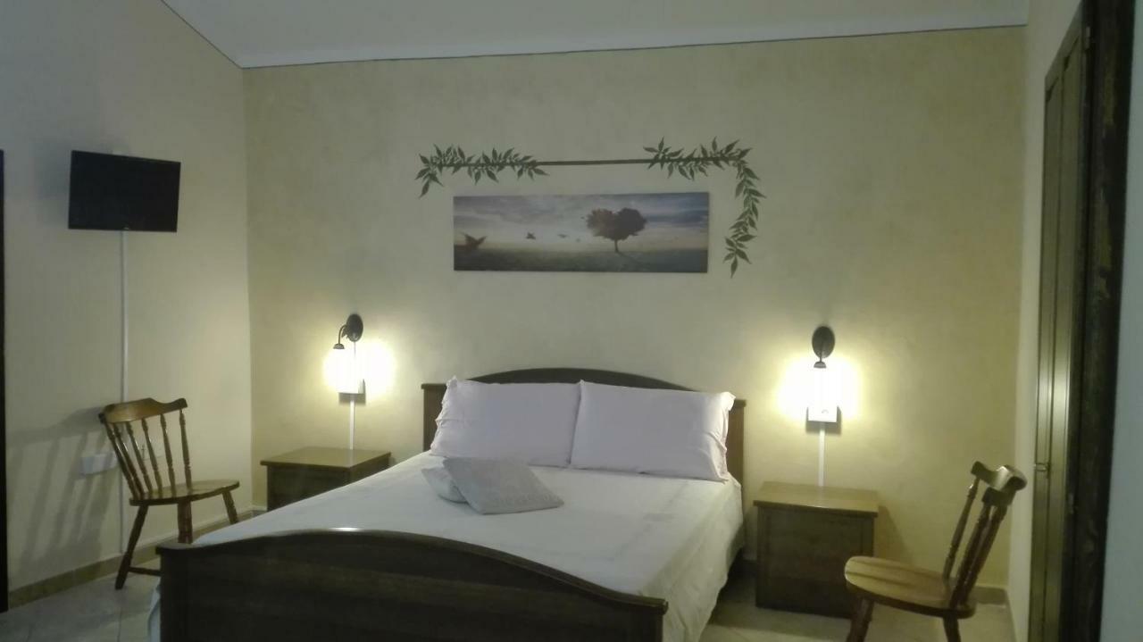 Agriturismo Monte Pino Telti Bagian luar foto
